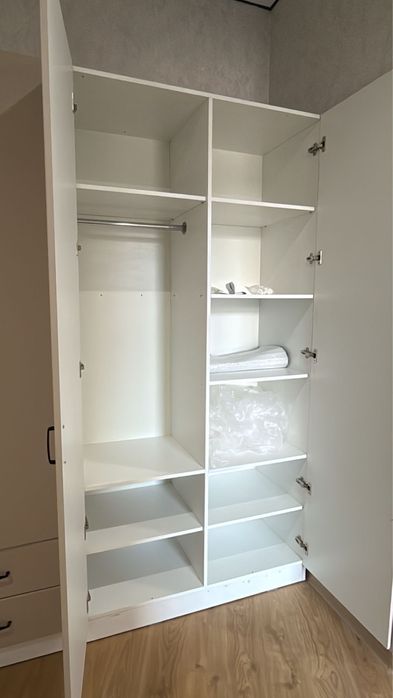 Продается два шкафа