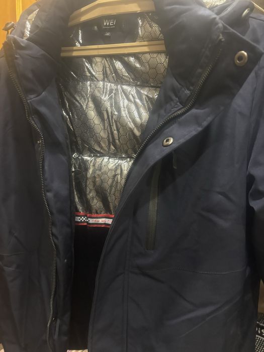 Продам зимнию куртку