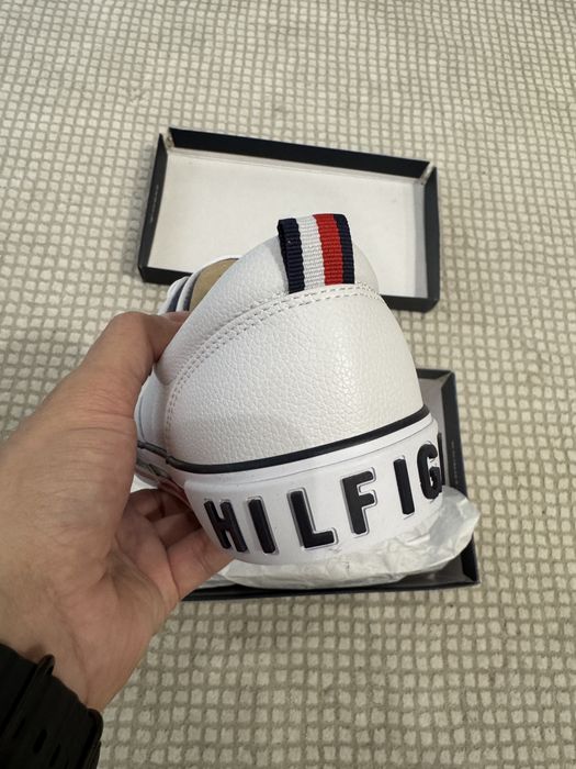 Кроссовки Tommy Hilfiger 43,5 размера