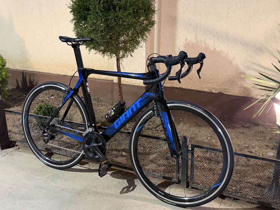 Шоссейный велосипед Giant advanced propel