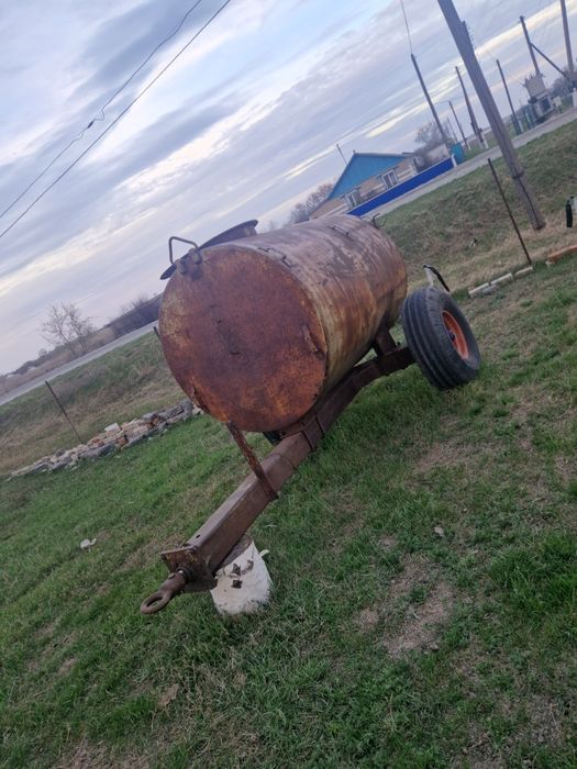 Бочка 3 куб в хорошем состоянии