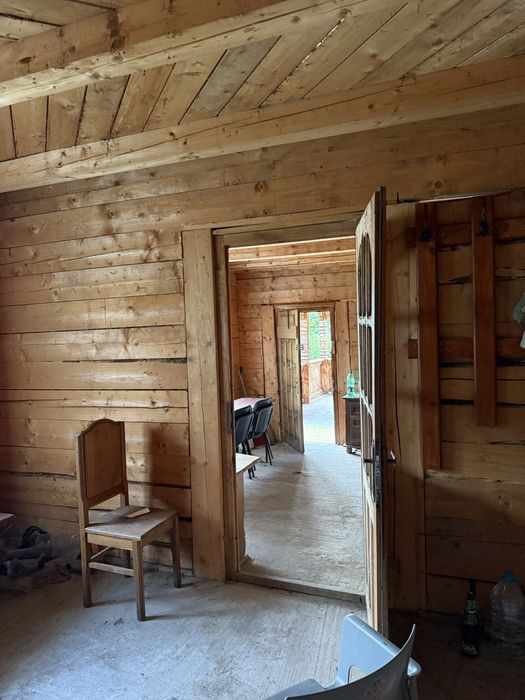 Cabana la lacul Doua Veverite Lapusel
