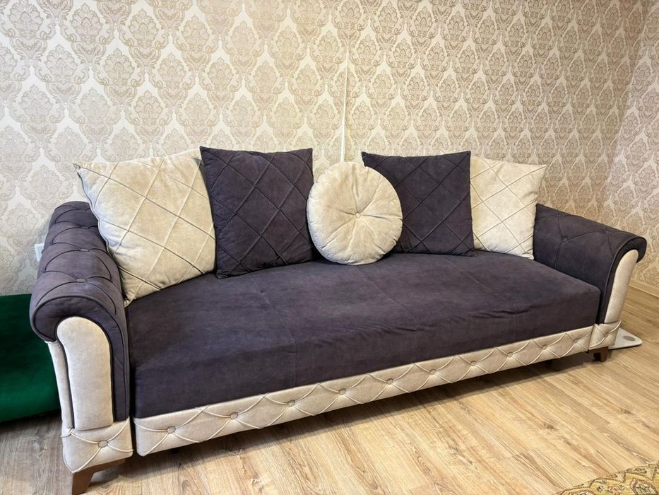 Продам диван, прямой, размер 220*80