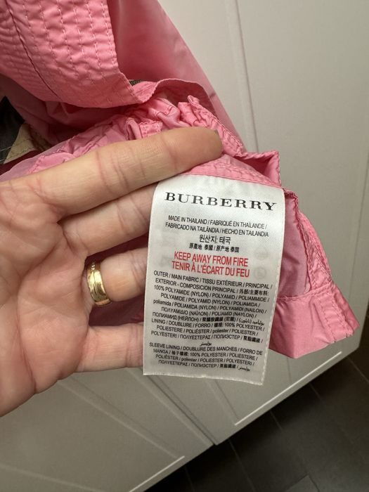 Geaca fete burberry originala NOUA 2 3 ani