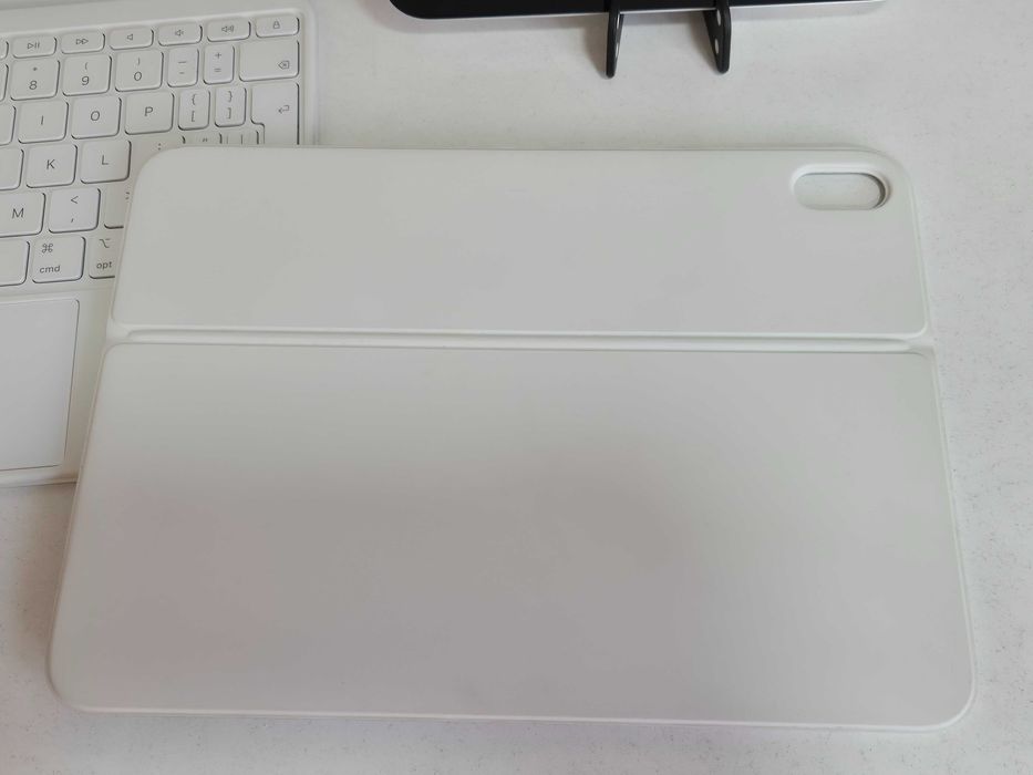 Apple iPad 10 + Magic Keyboard Folio - KLI Amanet