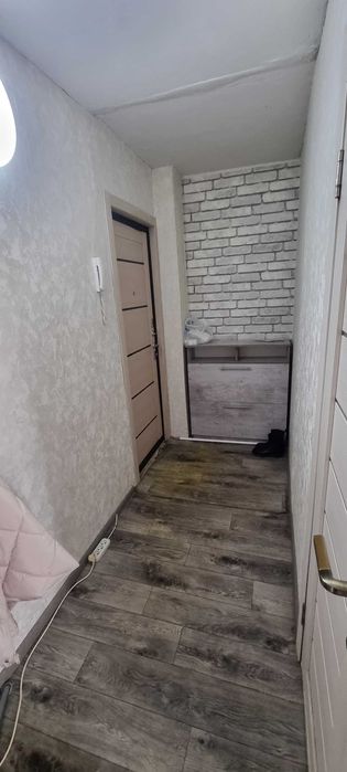 Продам 1ком квартиру по Шипина