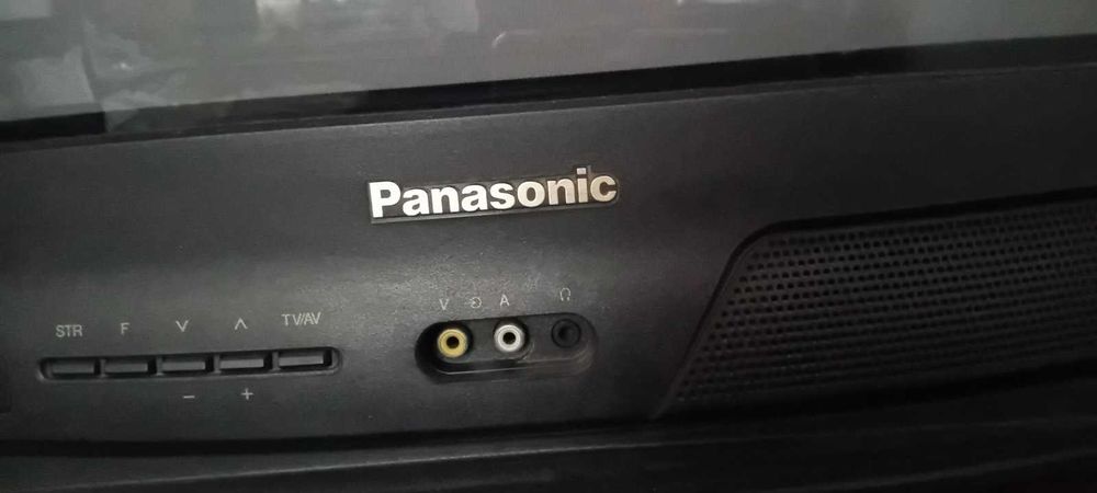 Телевизори Panasonic - 21" и Philips - 21" - 2 бр.