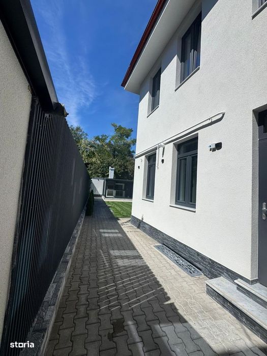 Apartament cu 2 camere de închiriat în zona centrala