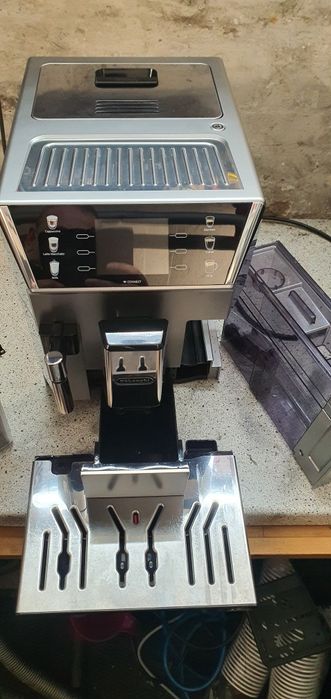 Кафемашина Delonghi  PrimaDonna CLASS