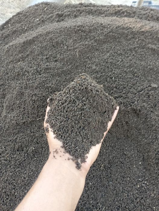 Sifatli toza 0.5 setkaga elangan Biogomuslar sotiladi