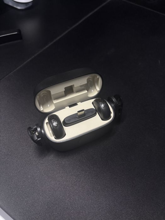 Петличка bluetooth