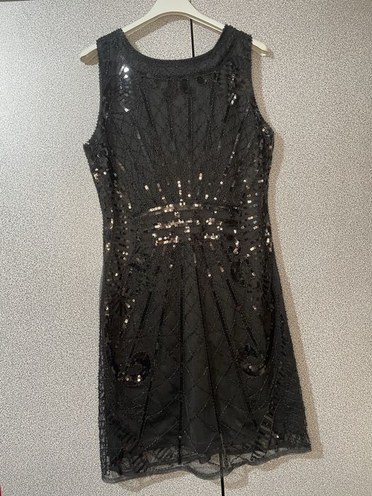 Продавам рокля л размер