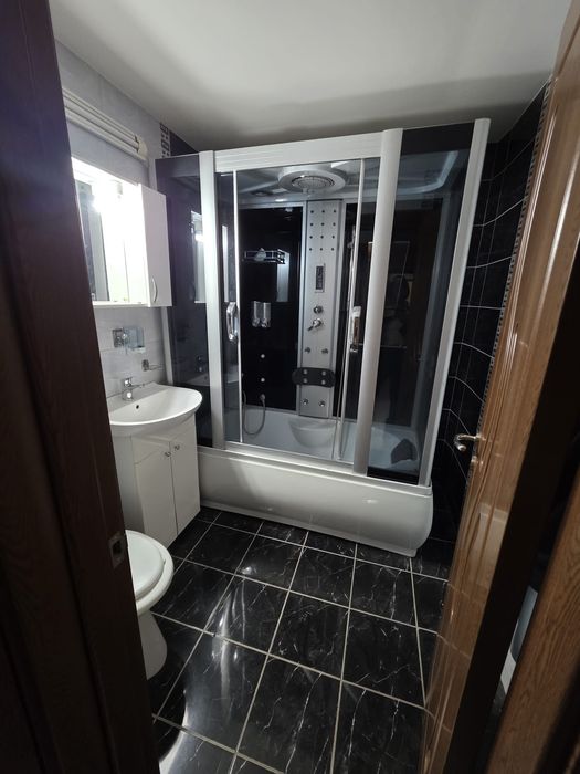 Apartament spatios 3 camere