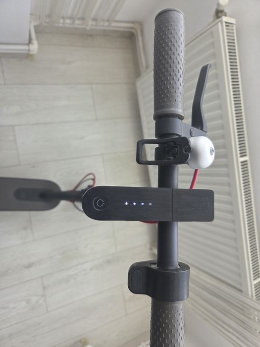 Trotineta electrica xiaomi m365. Fac schimb pe monitor 144-240 hz