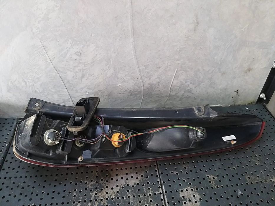 Stop tripla lampa stanga ford fiesta 5 hatchback facelift jh jd 6s6113405a