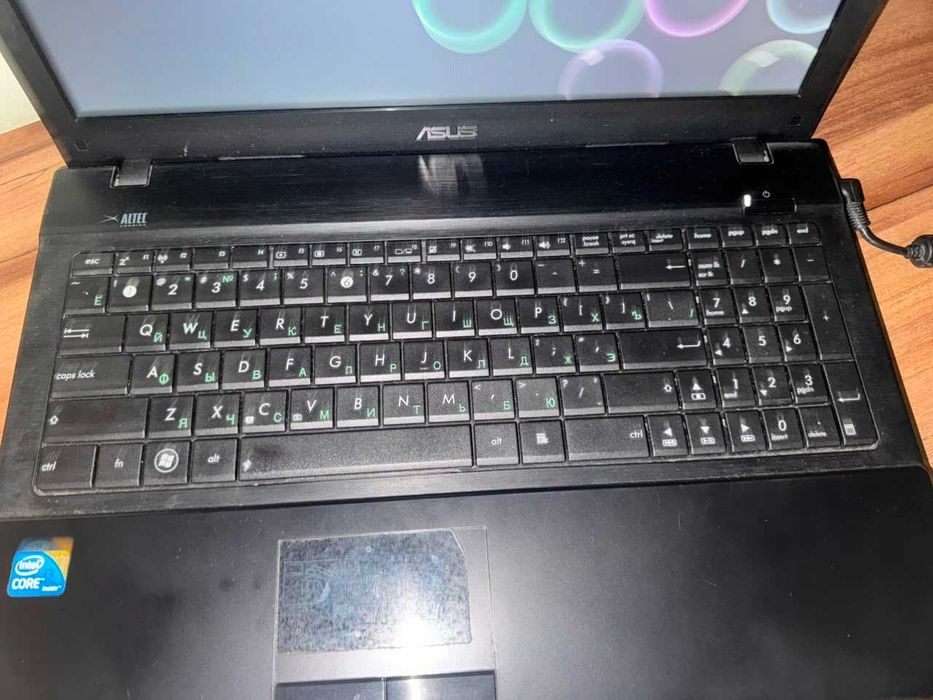 Ноутбук ASUS б/y
