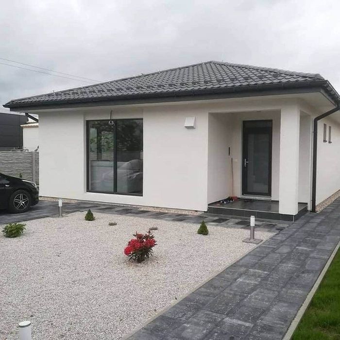 Case pe structura me