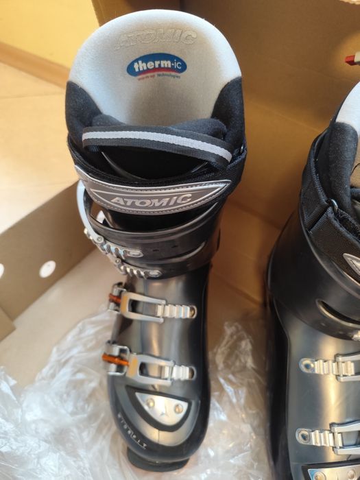 Ски обувки Atomic