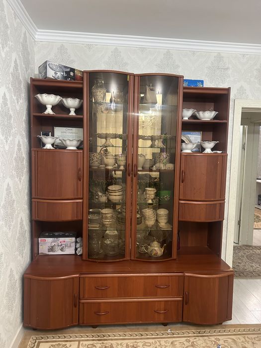 Продается сервиз для посуд, в хорошем состояние