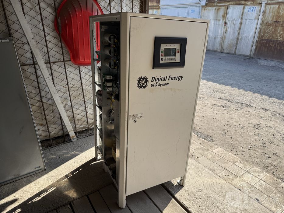 * General Electric SitePro UPS ИБП 15 ква 3-х фазный оригинал USA