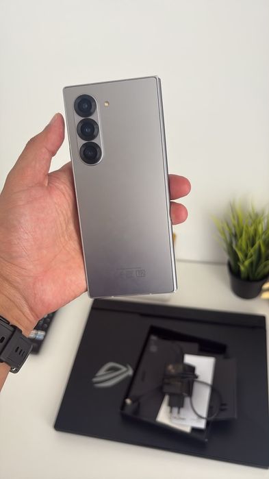 Продам  срочно либо обмен Samsung z fold 6