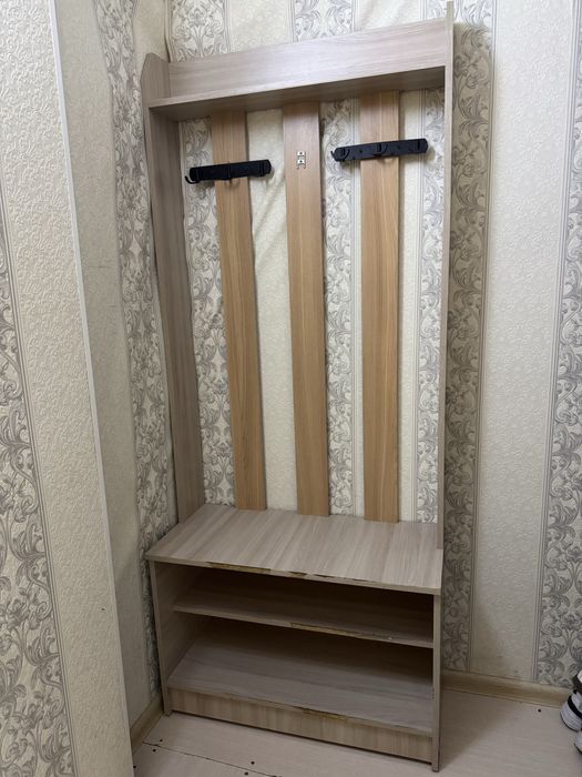 Прихожая вешалка б/у