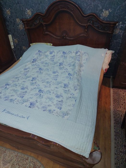 Срочно продаю китайскую мебель отличного качества б/у