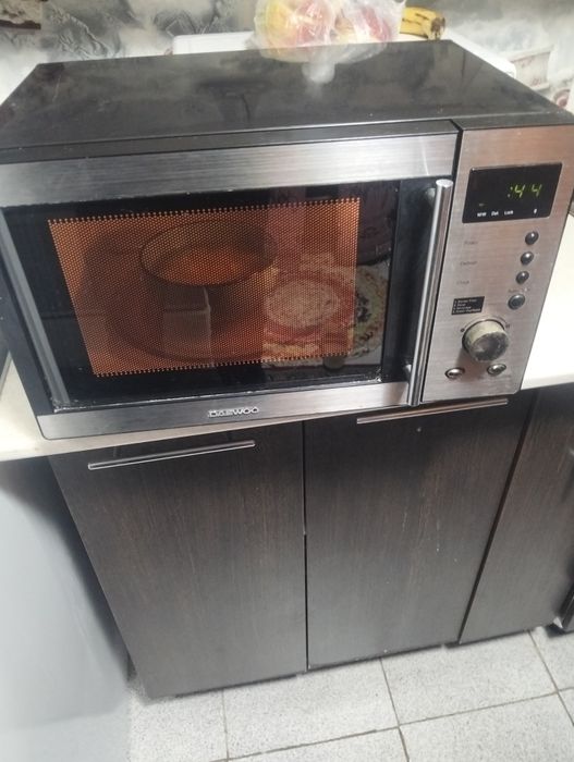 Микроволновая печь
