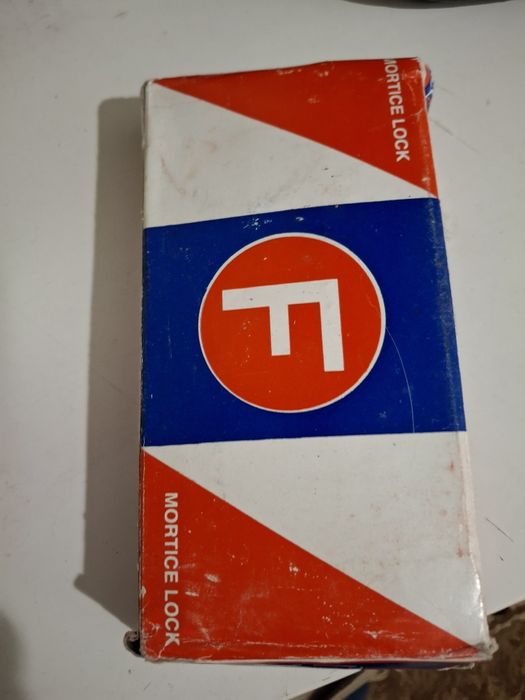 Замки врезные...