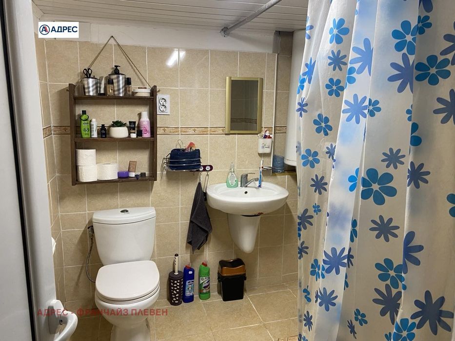 Къща в Враца, област-с.Добролево площ 150 цена 70000