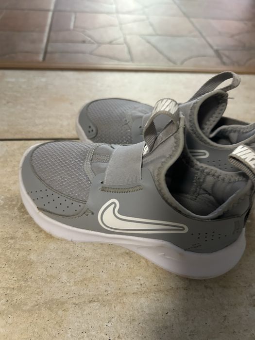 Маратонки Nike запазени