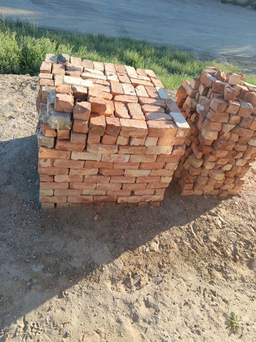 Кирпич жжённый 1500 шт