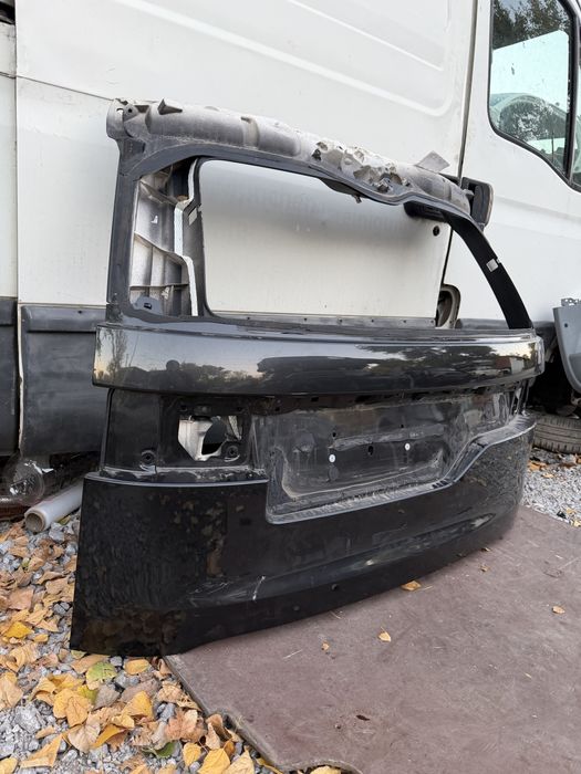 Капак Range Rover Discovery 5 L462 2020 год.-