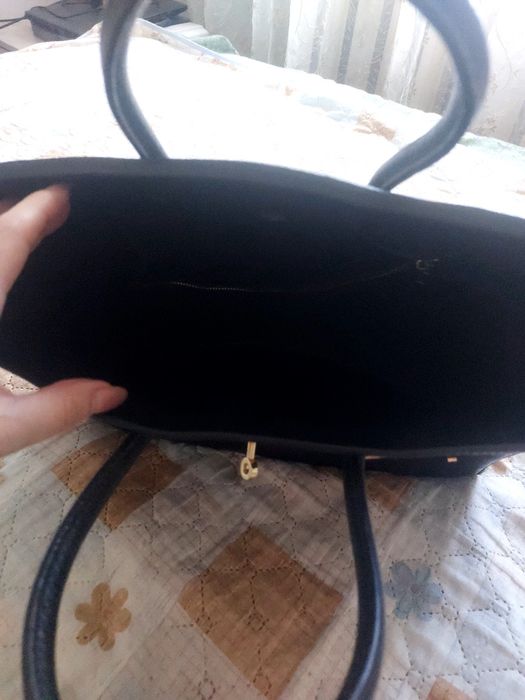 Продам сумку  в чёрном цвете