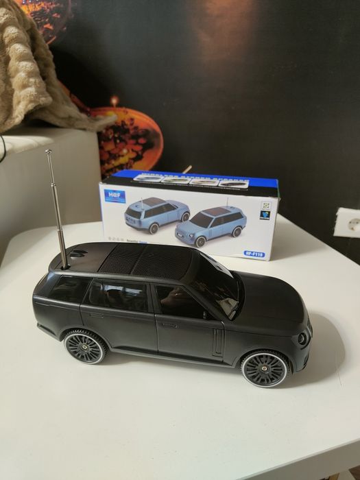 Boxa Bluetooth Mașinuță Jeep cu încărcare solară și radio