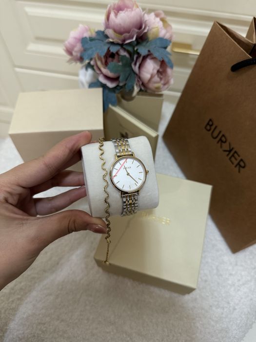 Часы от фирмы Burker