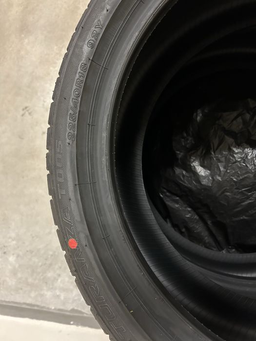 225/40R18 - нови летни Bridgestone