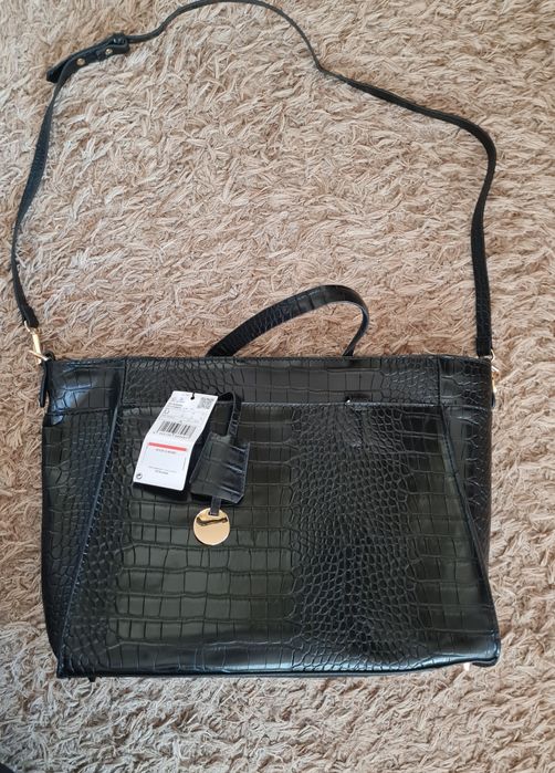 Чантата MANGO нова