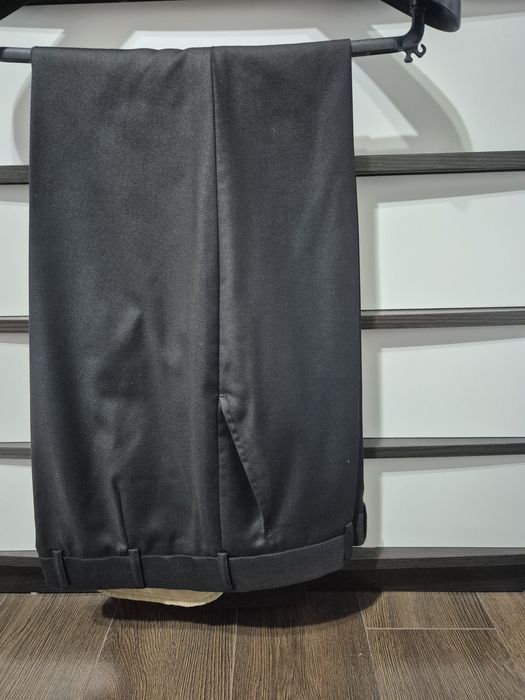 Costum elegant pentru bărbați.