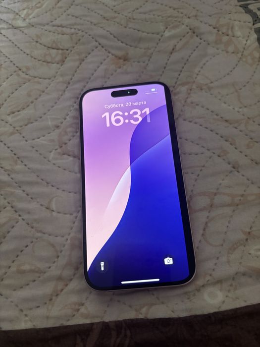 Продам iPhone 15-й айфон 15