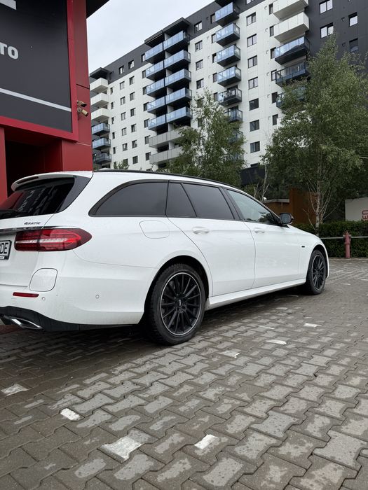 Mercedes E300de 4MATIC AMG Line Plug-In Hybrid / 306CP / TVA / Facelift / 2021