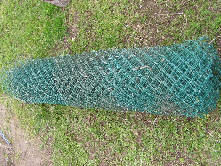 Plasa de sarma protejata, pentru garduri