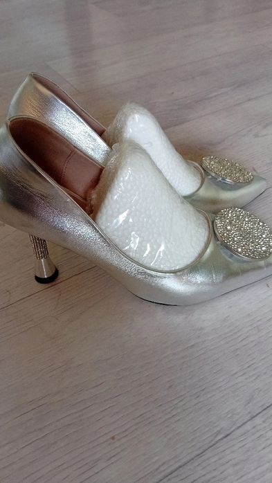 Туфли 37 размер 7000 ₸