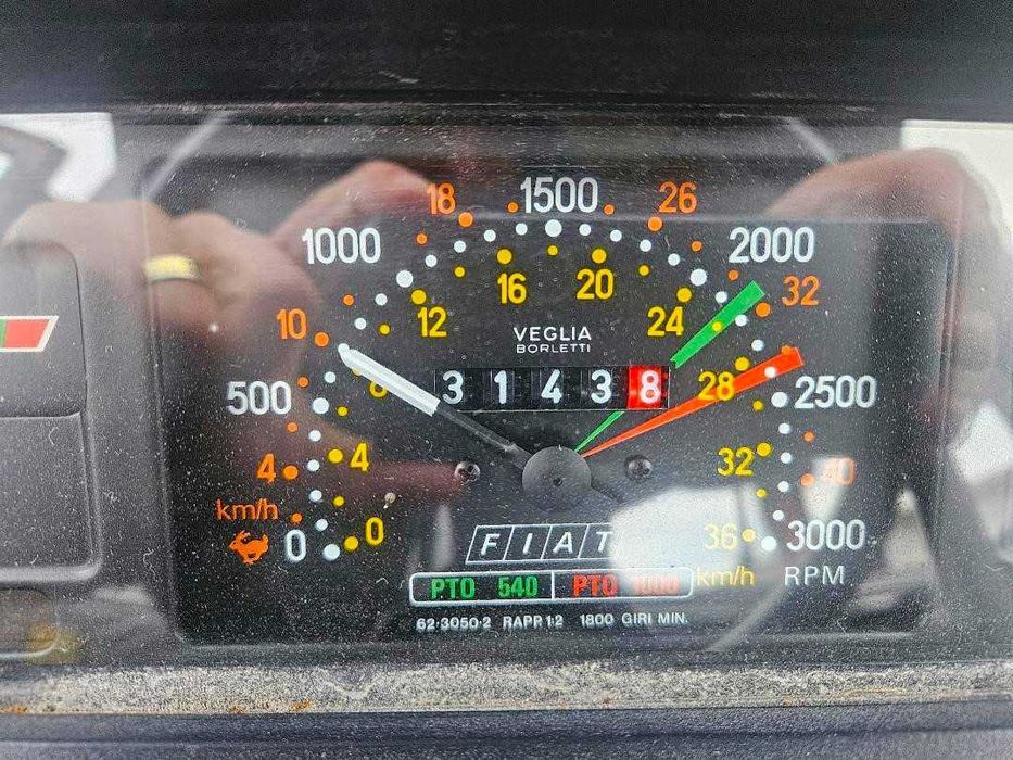 Tractor Fiat Agri 88 94 Turbo HI LO de 90 CP Fiat 80 90  Fiat 82 94 Fiat 640  Fiat 70 90 Fendt Same Deutz Case Claas New Holland John Deere  Fendt