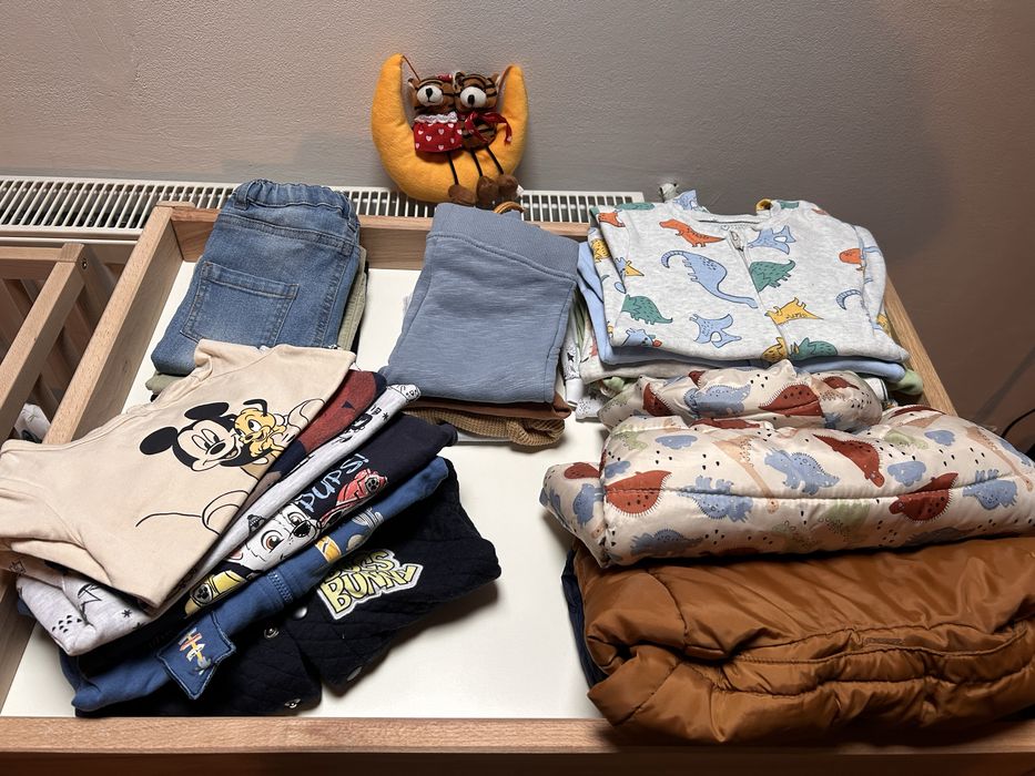 Lot haine baietel marimea 74