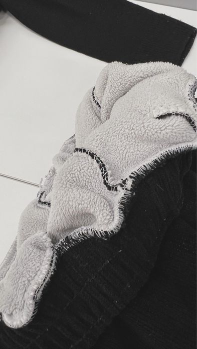 Костюм с новогодним принтом