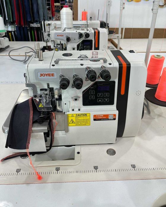 JOYEE JY-B999-4-ED2 Оверлок 4-Ниточная машина