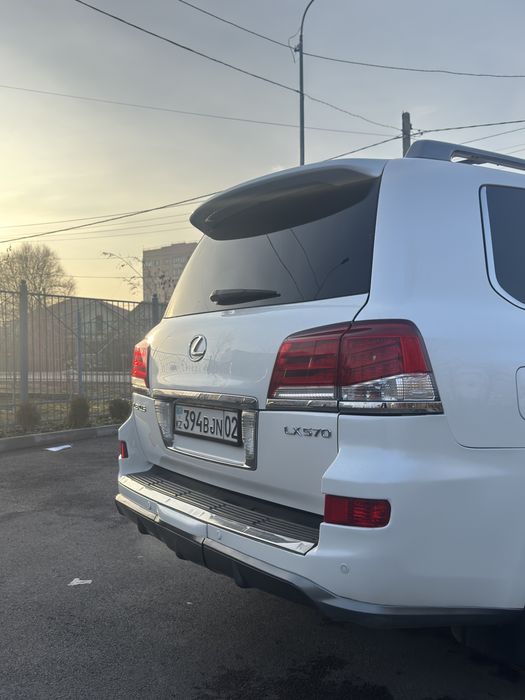 Продаетеся Lexus lx