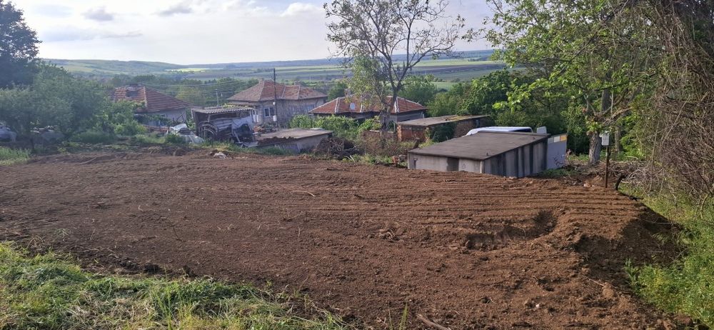 Имот парцел Гр. Силистра с. Айдемир