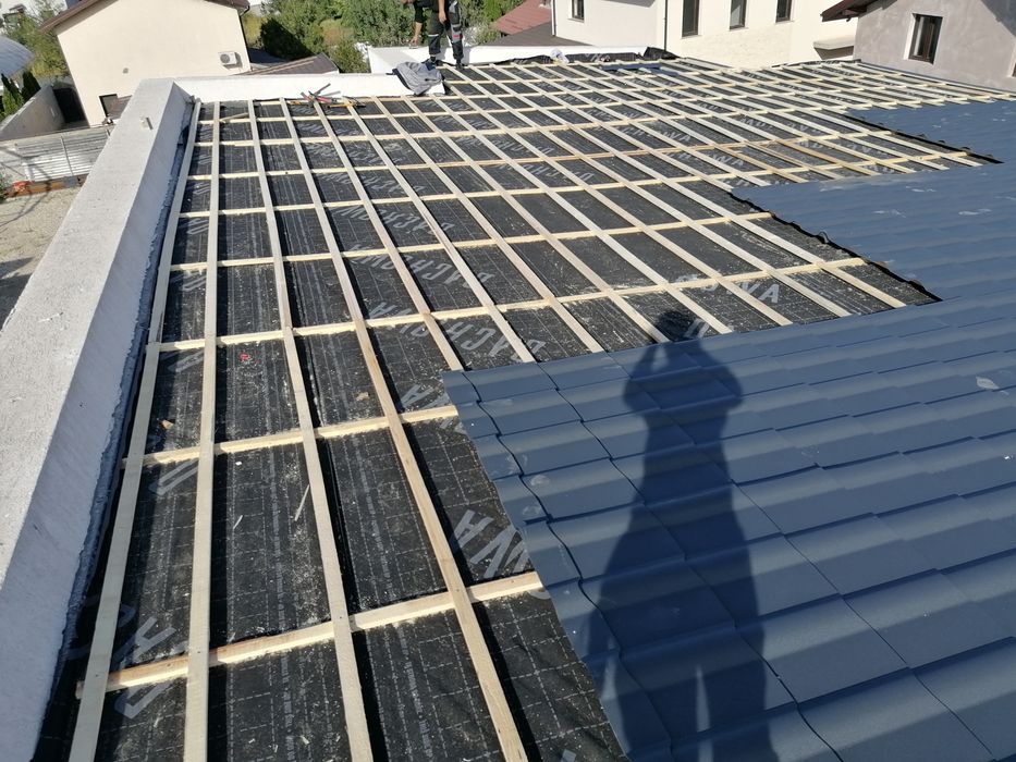 Tigla metalica jgheaburi burlane reparatii acoperis garduri terase foișoare
